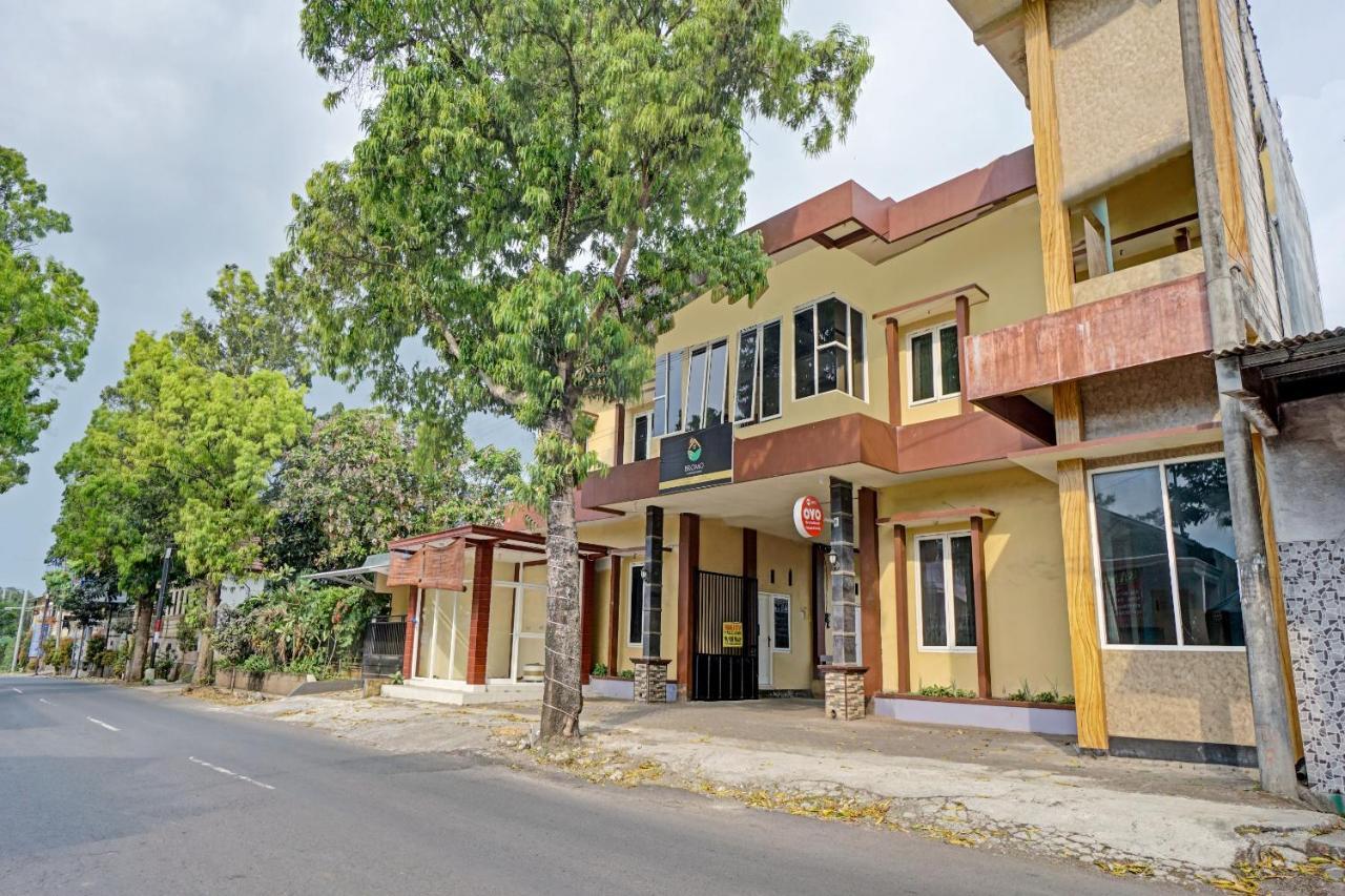 Oyo 3298 Bromo Guest House Family مالانغ المظهر الخارجي الصورة