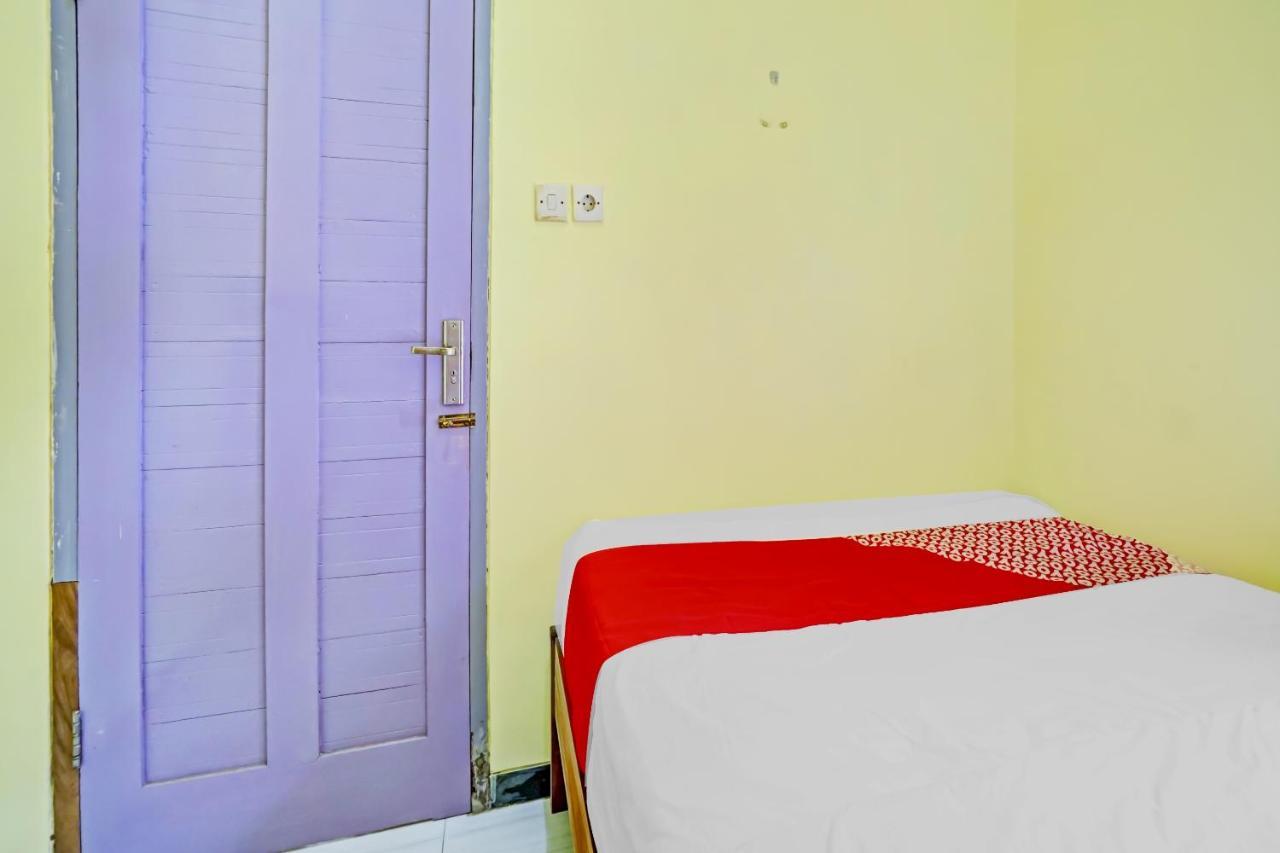 Oyo 3298 Bromo Guest House Family مالانغ المظهر الخارجي الصورة