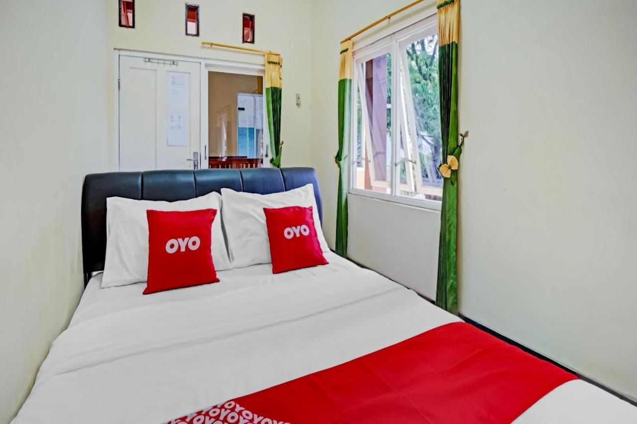 Oyo 3298 Bromo Guest House Family مالانغ المظهر الخارجي الصورة