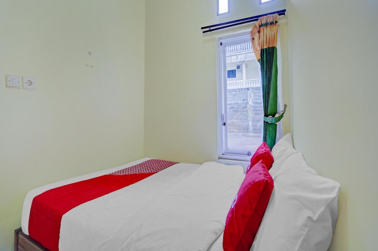 Oyo 3298 Bromo Guest House Family مالانغ المظهر الخارجي الصورة