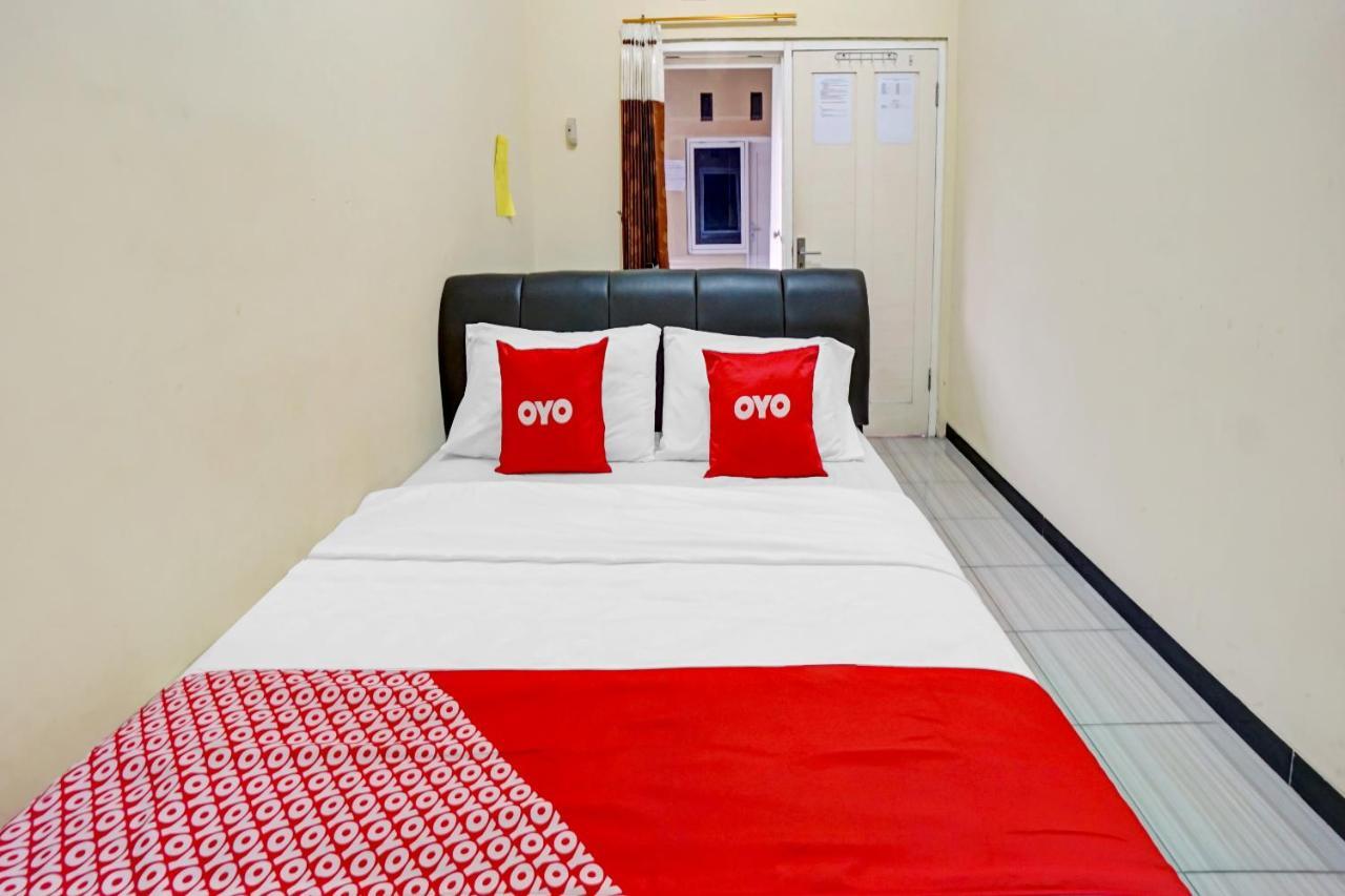 Oyo 3298 Bromo Guest House Family مالانغ المظهر الخارجي الصورة