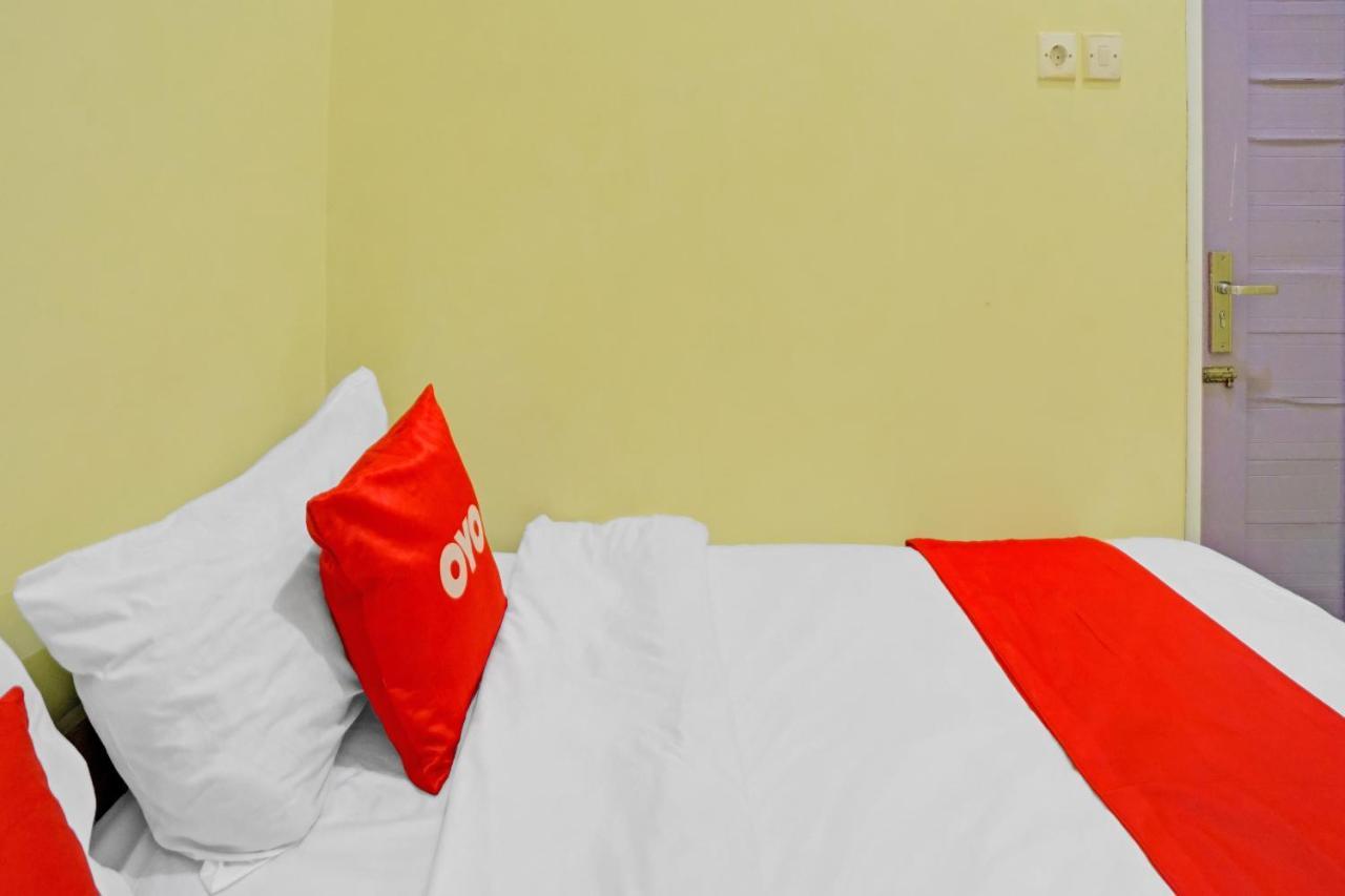Oyo 3298 Bromo Guest House Family مالانغ المظهر الخارجي الصورة
